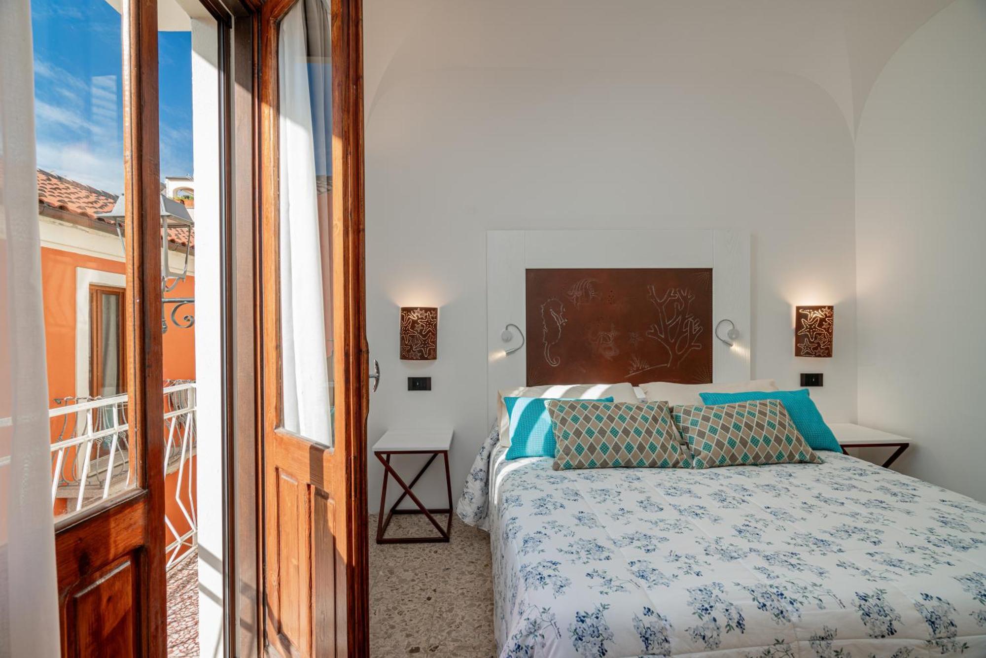 Sorella Luna Boutique, Centro Di * Olbia